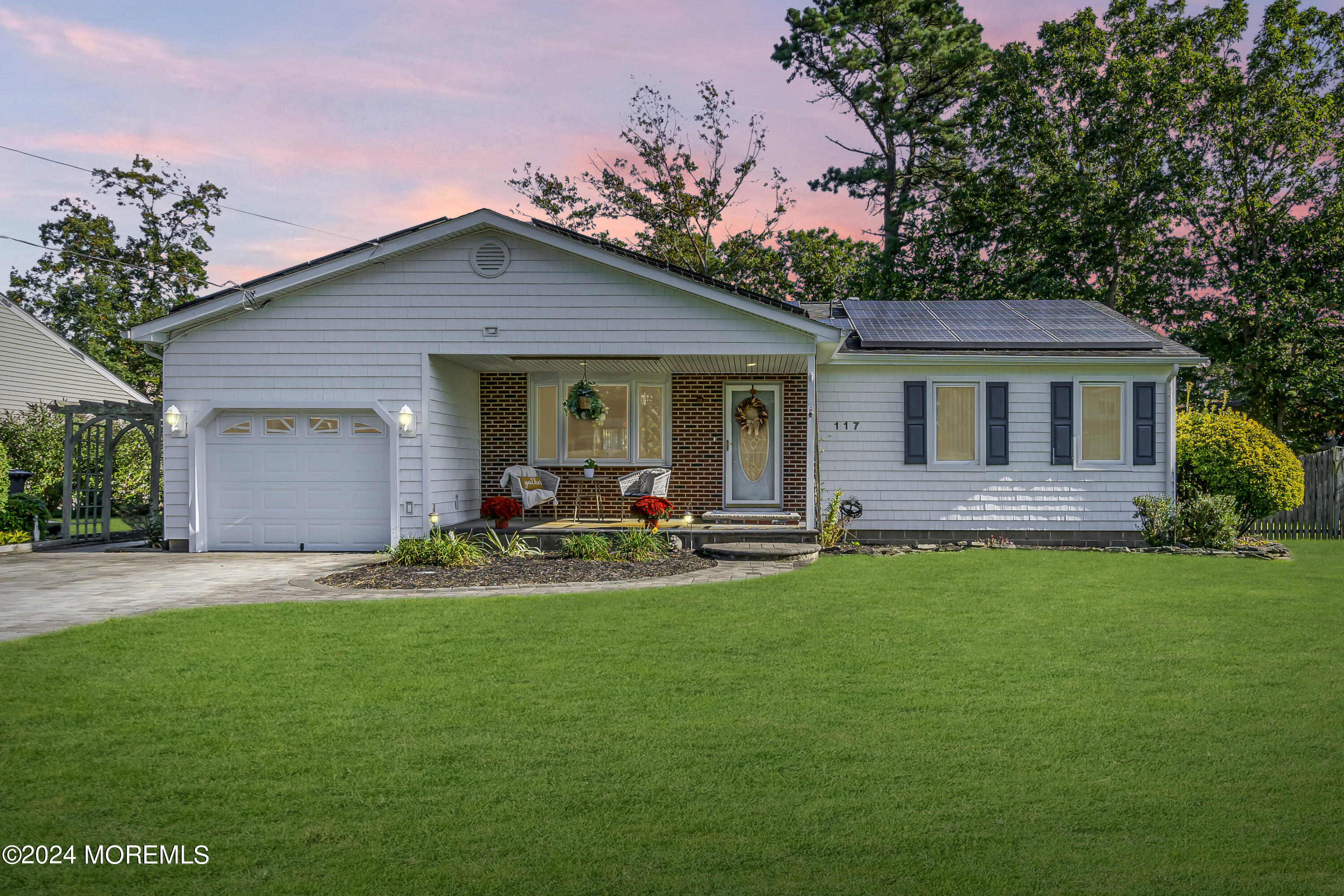 Inlet Ave, Manahawkin, NJ 08050