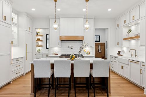 1967 Sheridan Ave S, Minneapolis, MN, 55405-2212 | Card Image