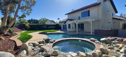 748 Azure Hills Dr, Simi Valley, CA, 93065-5525 | Card Image