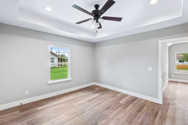 304 E Westmeyer St, House other with 3 bedrooms, 2 bathrooms and null parking in Poth TX | Image 13