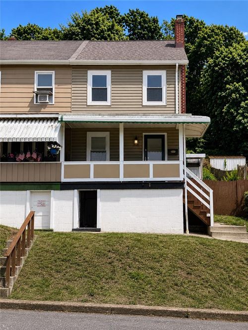260 E Abbott St, Lansford, PA, 18232-2101 | Card Image