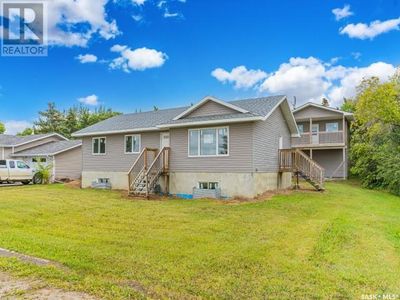 311 Drake Ave, House other with 3 bedrooms, 3 bathrooms and null parking in Viscount SK | Image 2