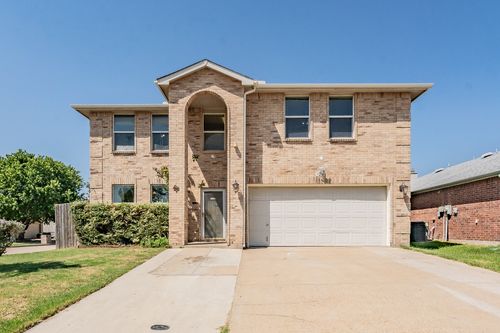 9216 Quarter Horse Ln, Fort Worth, TX, 76123-3572 | Card Image