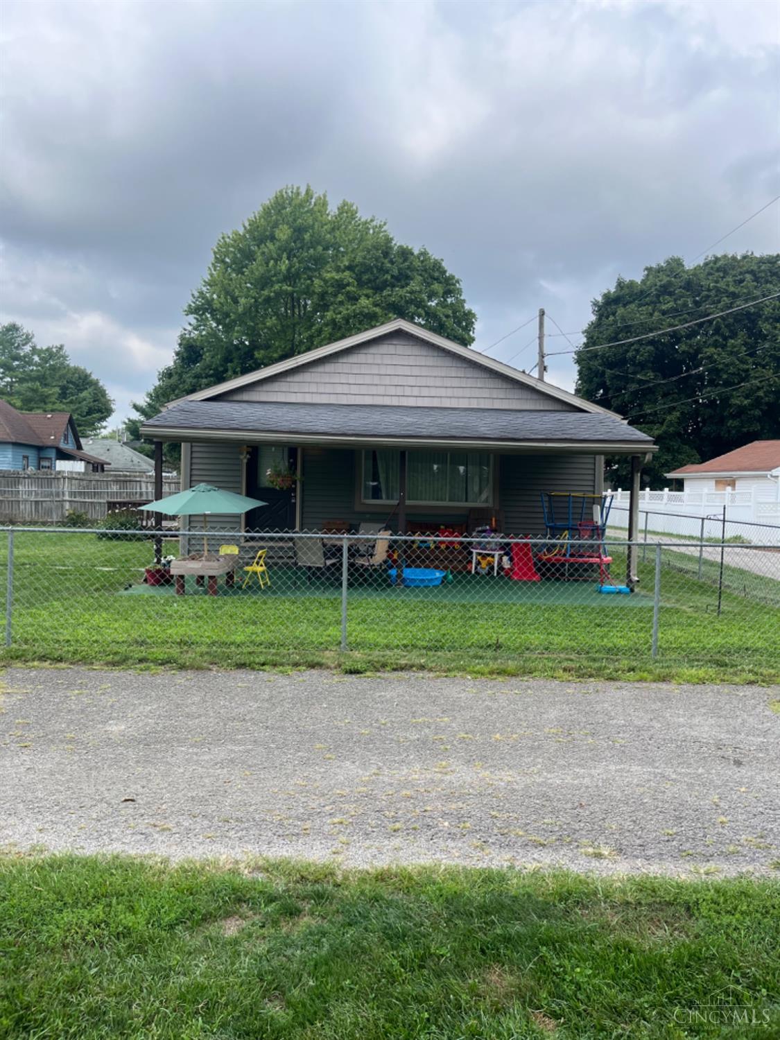 Howard St, Sabina, OH 45169
