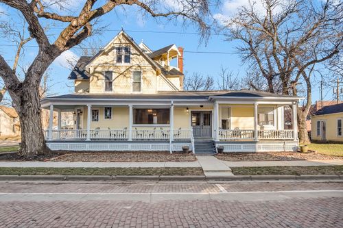 301 E Santa Fe St, Marion, KS, 66861-1637 | Card Image