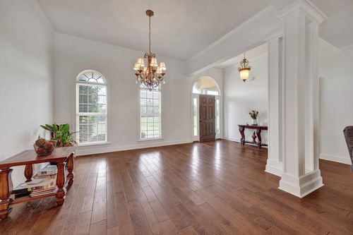 914 Beaver Creek Rd, Brighton, TN, 38011-8613 | Card Image