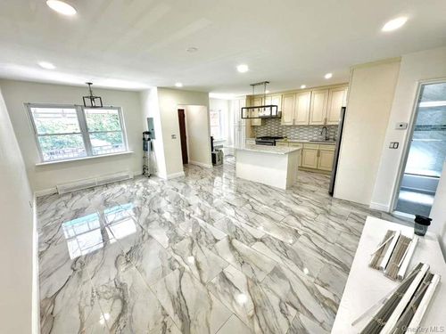 25-33 77th, New York, NY, 11370 | Card Image