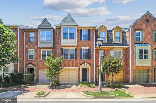 810 N Fayette St, ALEXANDRIA, VA, 22314-1614 | Card Image