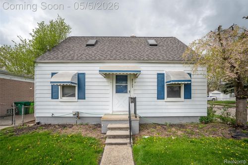22173 Normandy Ave, Eastpointe, MI, 48021-2586 | Card Image