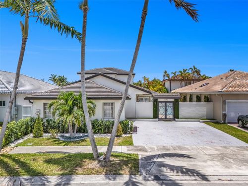 14793 Nw 87th Pl, Miami Lakes, FL, 33018-1395 | Card Image