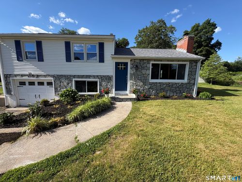 1052 New Rock Hill Rd, Wallingford, CT, 06492-2652 | Card Image