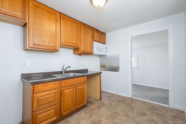 34 E Milton Ave, House other with 2 bedrooms, 1 bathrooms and null parking in Hazel Park MI | Image 9