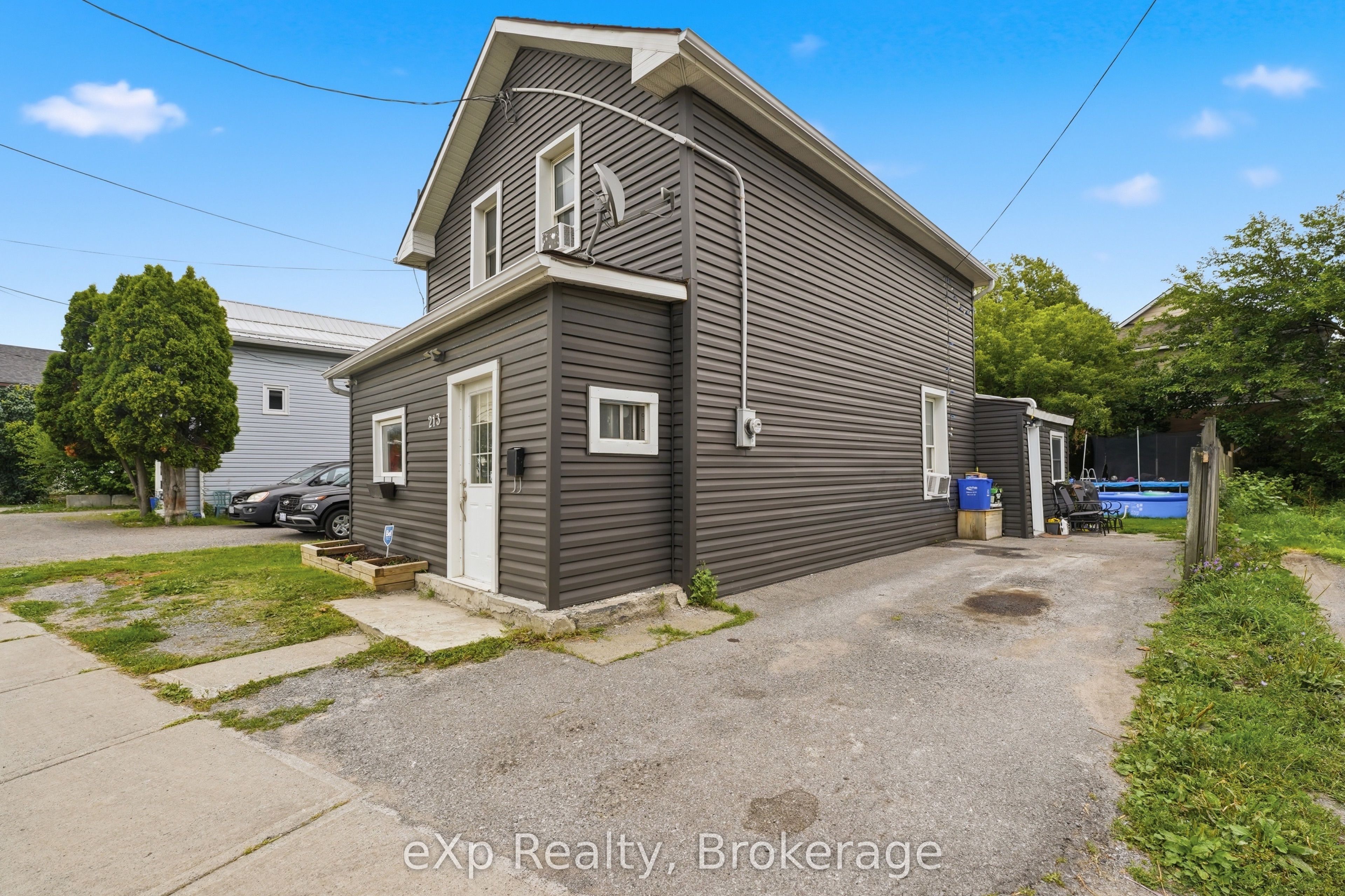 Residential in Belleville 3