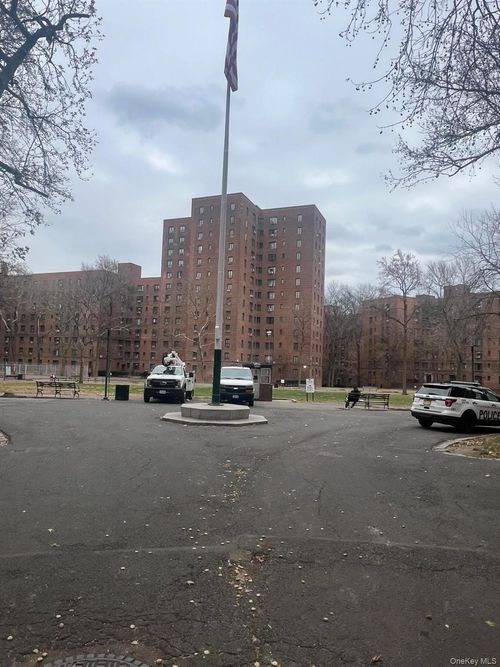 apt-3h-1450 Parkchester Rd, Bronx, NY, 10462-7622 | Card Image