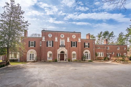 393 Oyster Bay Rd, Mill Neck, NY, 11765-1217 | Card Image