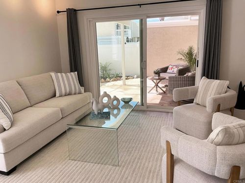 1089 Woodlake Dr, Cardiff by the Sea, CA, 92007-1010 | Card Image