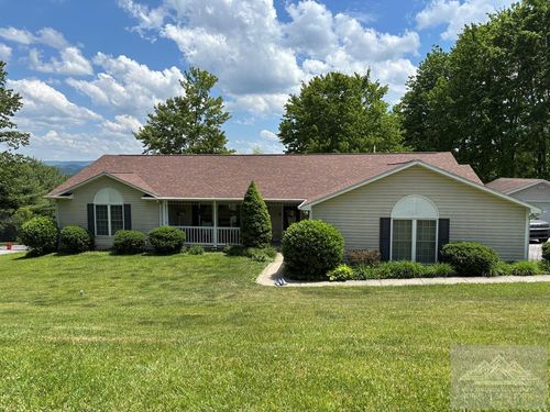 426 Saxon Pl, Bluefield, WV, 24701-5338 | Card Image