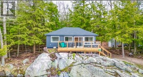 203 Healey Lake Rd, Mactier, ON, P0C1H0 | Card Image
