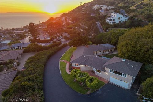 15 Vista Del Sol, Laguna Beach, CA, 92651-6745 | Card Image