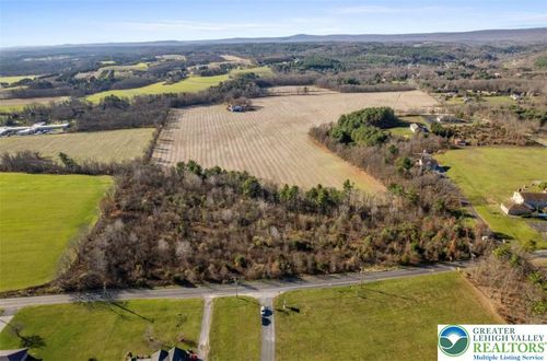 2 Weir Lake Rd, Brodheadsville, PA, 18322 | Card Image