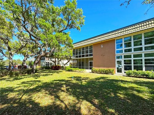 apt-206-6 Vista Gardens Trl, Vero Beach, FL, 32962-1775 | Card Image