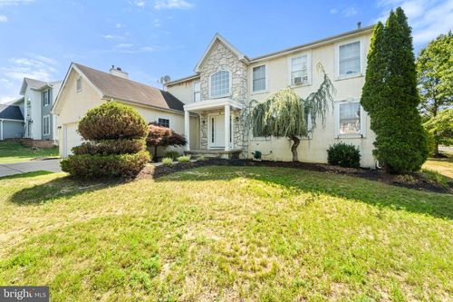 4 Flagstone Dr, SICKLERVILLE, NJ, 08081-1662 | Card Image