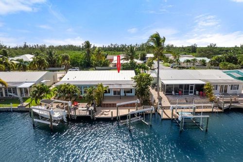 44 Aqua Ra Dr, Jensen Beach, FL, 34957-2621 | Card Image
