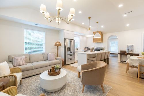 4039 Wilson Pike, Franklin, TN, 37067-8127 | Card Image