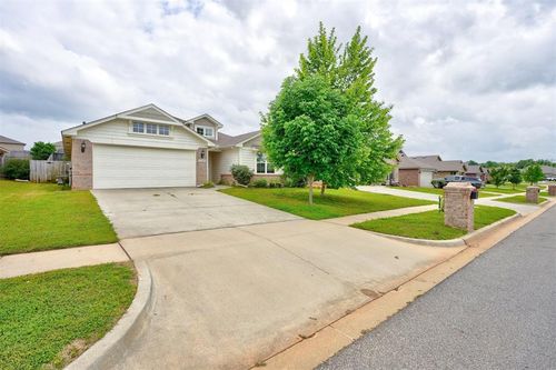 12490 Native Hill Dr, Choctaw, OK, 73020-2096 | Card Image