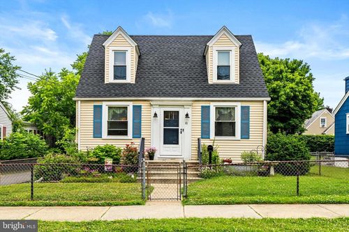 61 Finley Ave, Trenton, NJ, 08610-1937 | Card Image