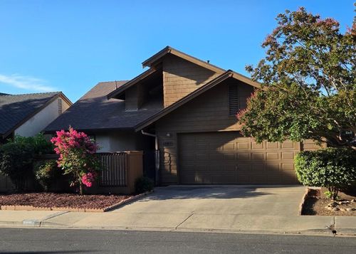 1804 Oak Leaf Drive, Modesto, CA, 95354 | Card Image