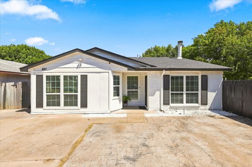 420 Vincent St, Cedar Hill, TX, 75104-9082 | Card Image