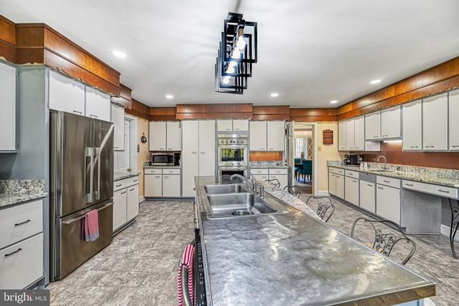 9549 Fredericks Hall Rd, House other with 4 bedrooms, 5 bathrooms and null parking in MINERAL VA | Image 12