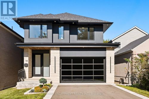 14 Kentroyal Dr, Etobicoke, ON, M9P2M8 | Card Image