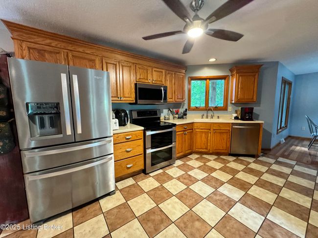 601 Indian Ridge Rd, House other with 4 bedrooms, 3 bathrooms and null parking in Falls Of Rough KY | Image 14