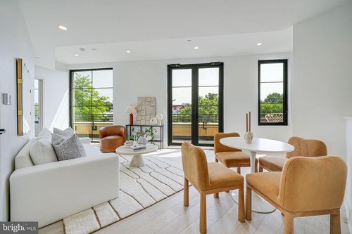 2901 Newark St Nw, WASHINGTON, DC, 20008-3339 | Card Image