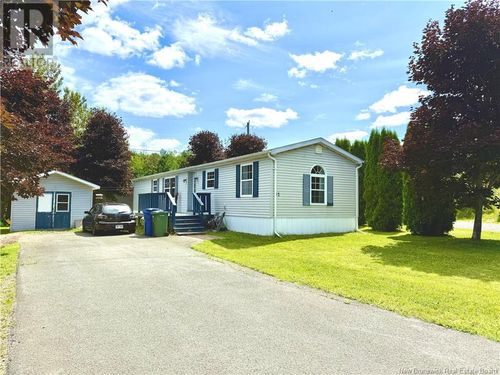 32 Maple Green Cres, Dalhousie Junction, NB, E3N5Z3 | Card Image