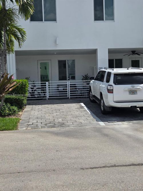 apt-104-6416 Nw 102nd Ct, Doral, FL, 33178-3093 | Card Image
