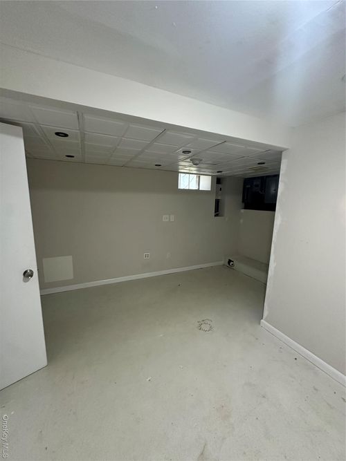 basement-601 Chestnut Ridge Rd, Spring Valley, NY, 10977-5619 | Card Image
