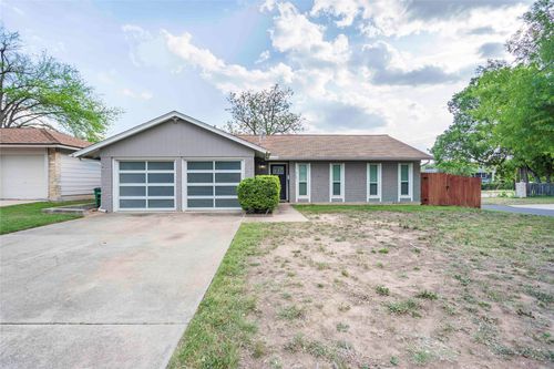 5101 Wayborne Hill Dr, Austin, TX, 78723-4626 | Card Image