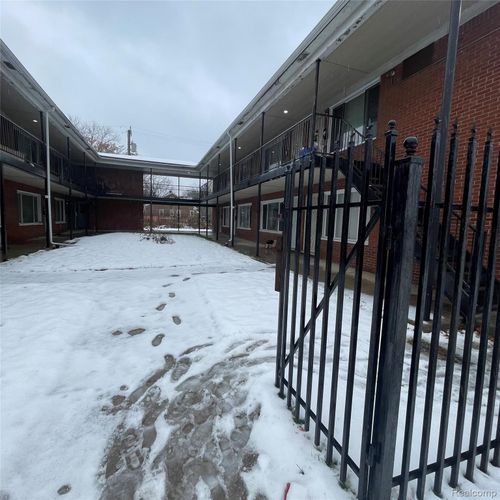 10235 Whittier St, Detroit, MI, 48224-1789 | Card Image