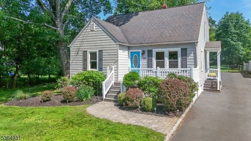 94 Sycamore Ave, Bridgewater, NJ, 08807-2739 | Card Image