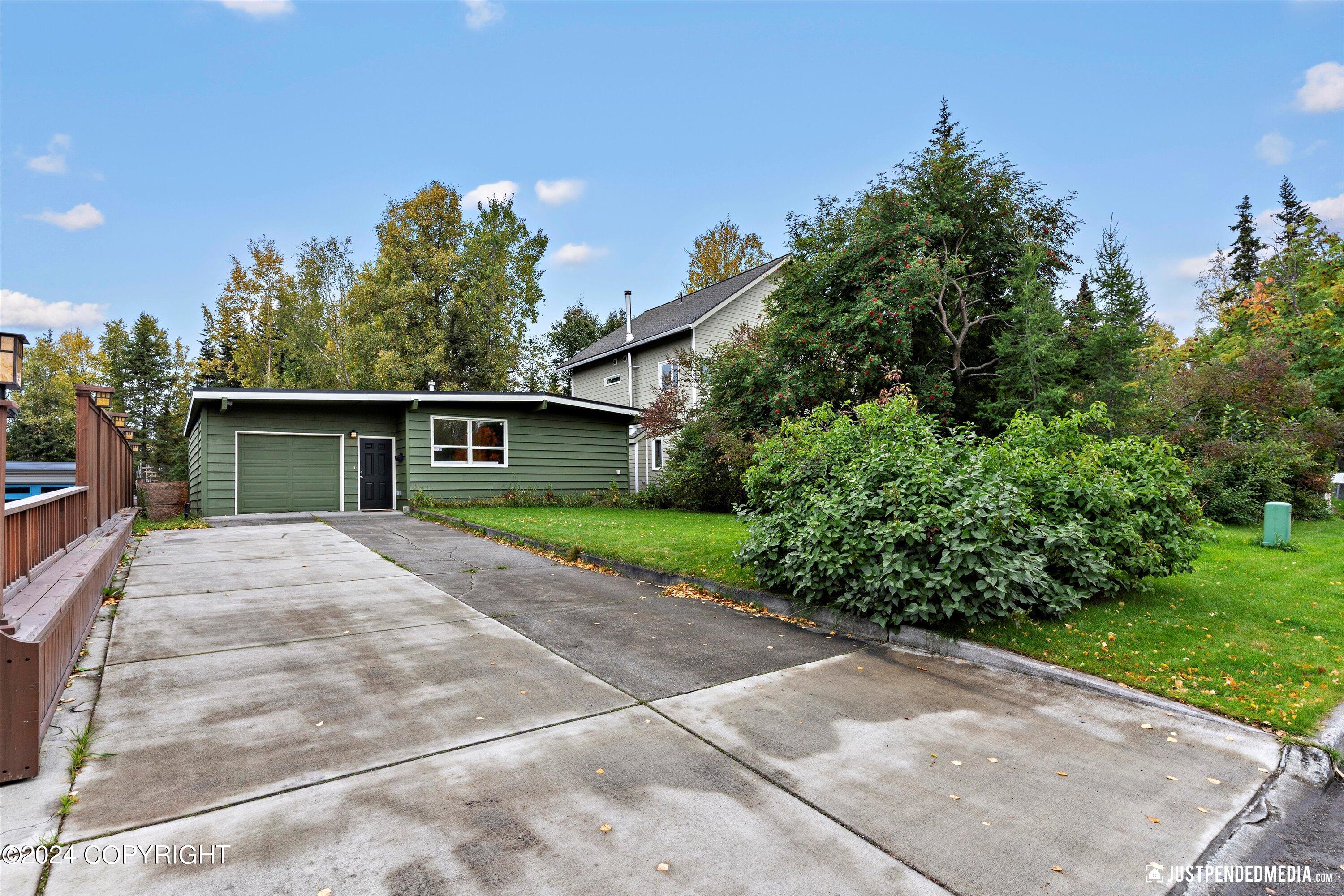 Bannister Dr, Anchorage, AK 99508