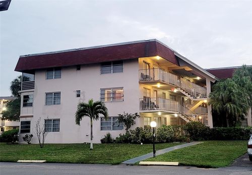 apt-247b-2901 Nw 47th Ter, Lauderdale Lakes, FL, 33313-1745 | Card Image