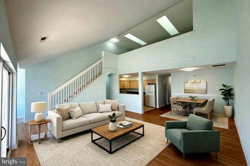 k222-222 Louis Ct, PHILADELPHIA, PA, 19114-3200 | Card Image