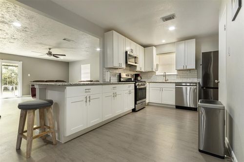 4018 Marchant Rd, Houston, TX, 77047-2842 | Card Image