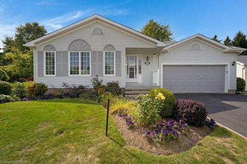 120 Kilroot Pl, Freelton, ON, L8B1A5 | Card Image