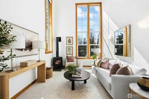 unit-208-115 Hall Brothers Loop, Bainbridge Island, WA, 98110-1793 | Card Image