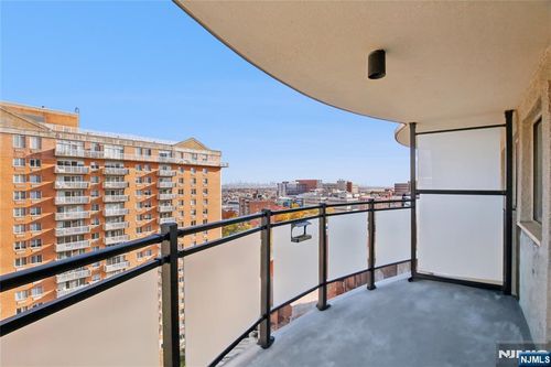 125 Prospect Ave, Hackensack, NJ, 07601-2233 | Card Image