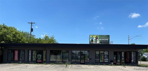 3430 Davison Rd, Flint, MI, 48506-3935 | Card Image